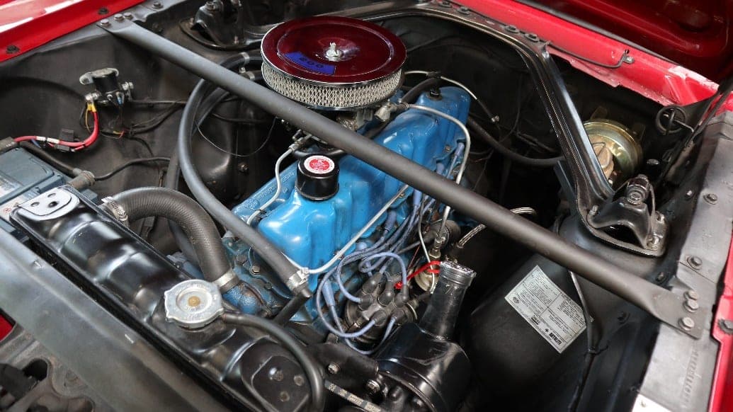Motorraum — Originalität und Flüssigkeitsverluste